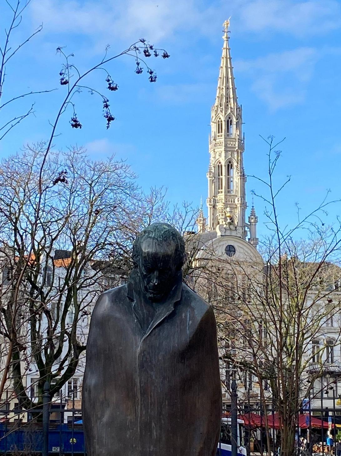 Statue de Béla Bartók place d'Espagne à Bruxelles
